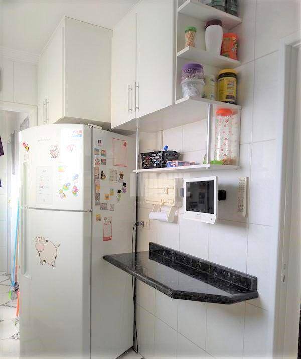 Apartamento à venda com 2 quartos, 62m² - Foto 8