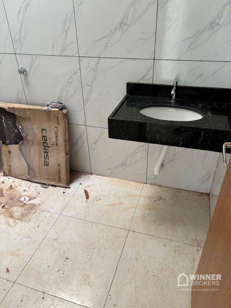 Casa à venda com 2 quartos, 56m² - Foto 8