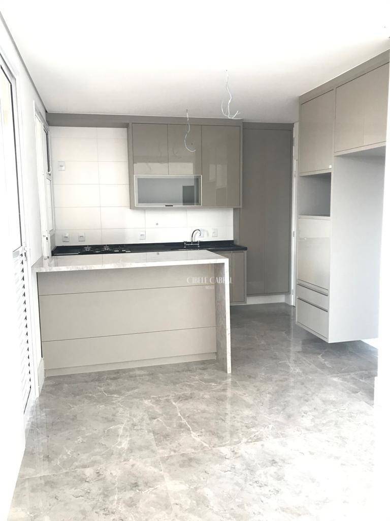 Apartamento à venda com 4 quartos, 189m² - Foto 4