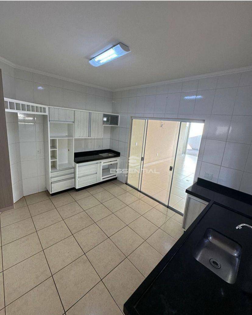 Casa à venda com 3 quartos, 275m² - Foto 16