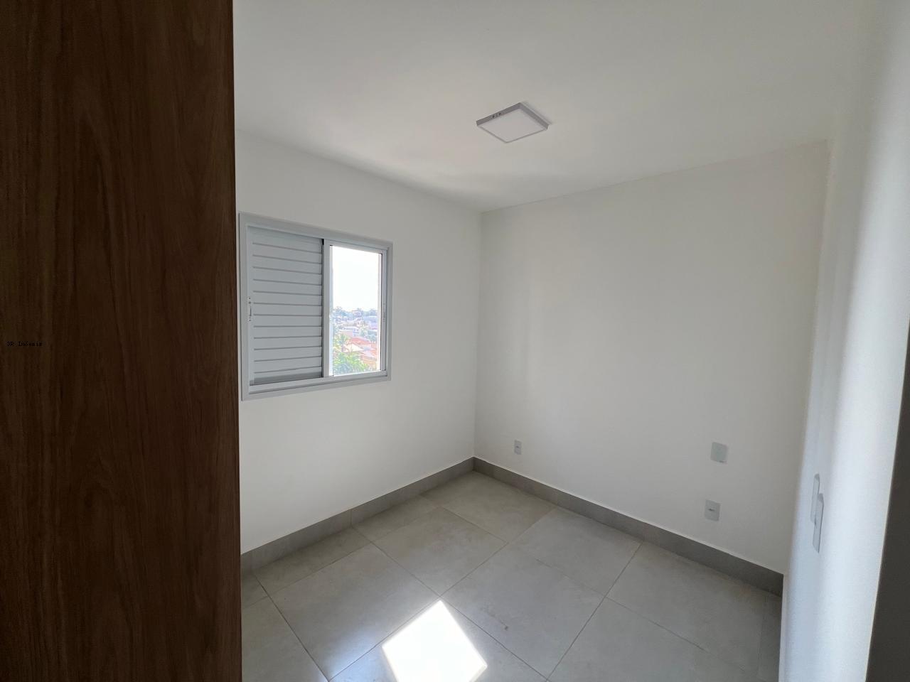 Apartamento para alugar com 2 quartos, 70m² - Foto 3