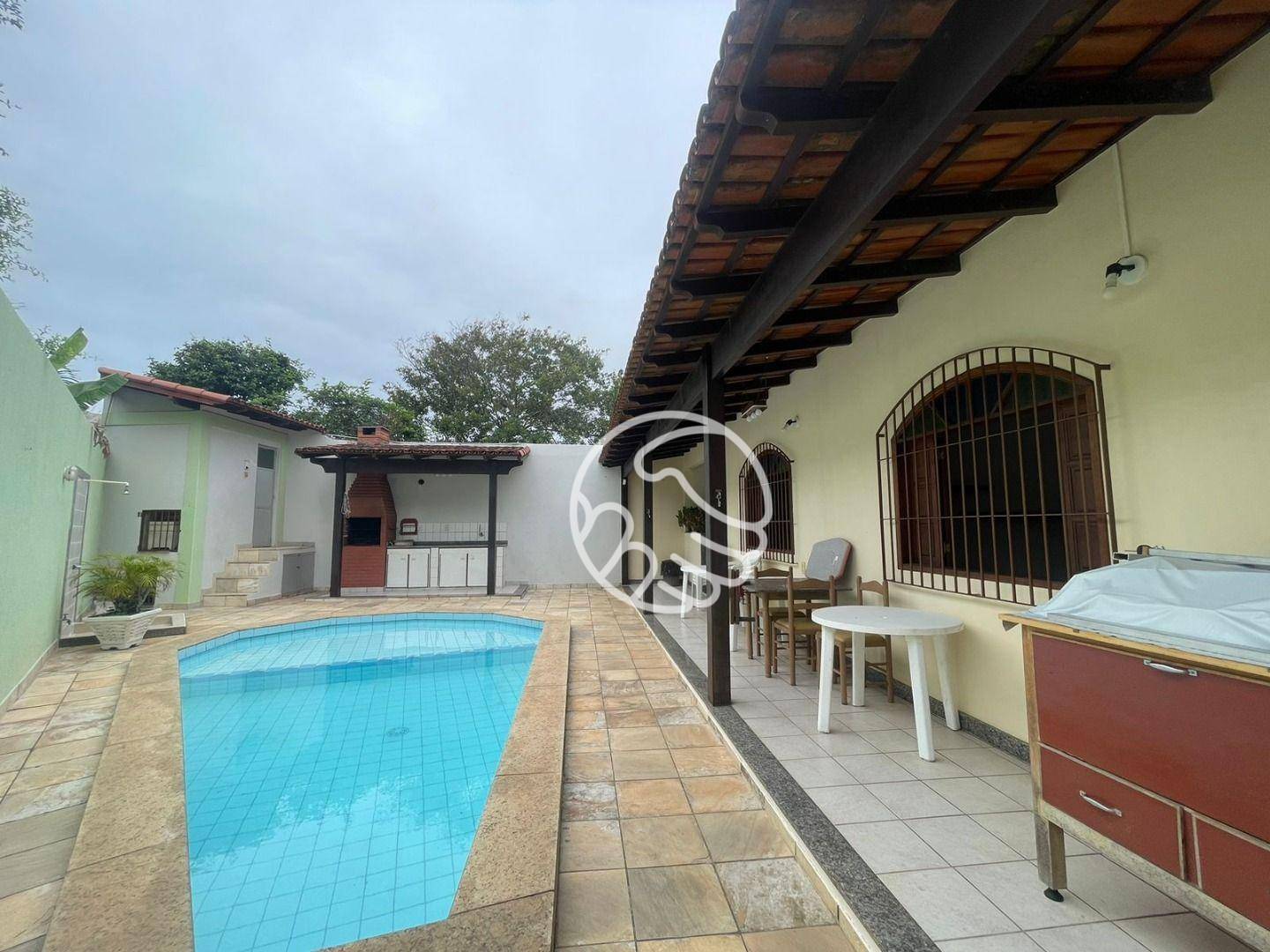 Casa, 3 quartos, 330 m² - Foto 1