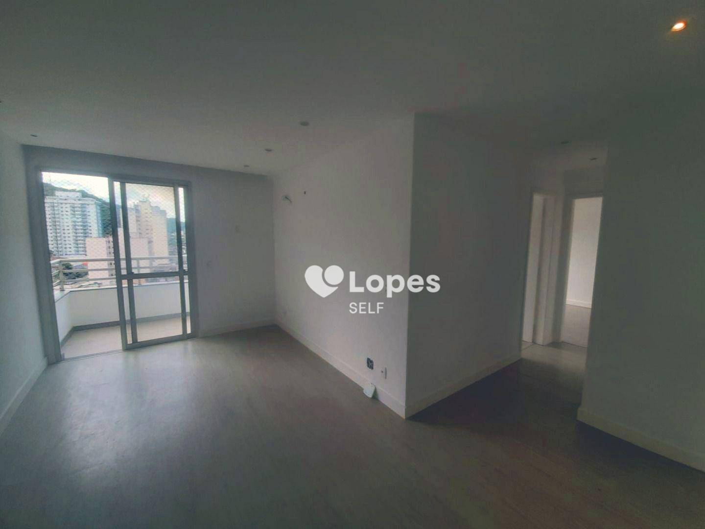 Apartamento à venda com 2 quartos, 75m² - Foto 1