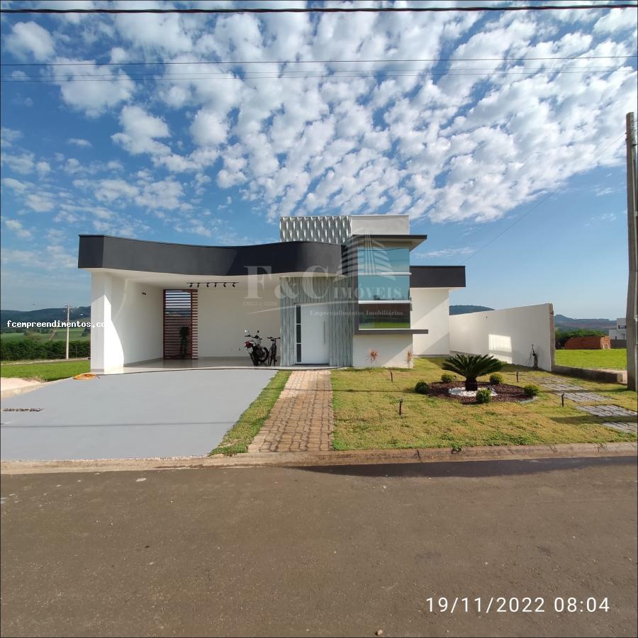 Casa de Condomínio à venda com 3 quartos, 420m² - Foto 2