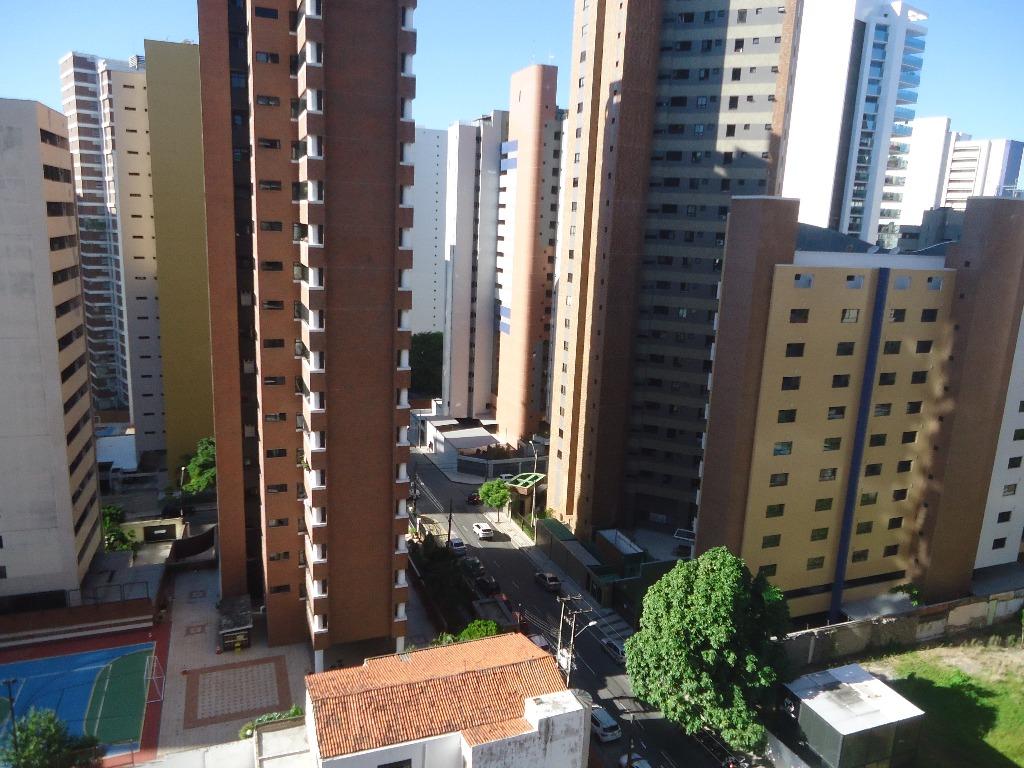 Apartamento à venda com 3 quartos, 235m² - Foto 21