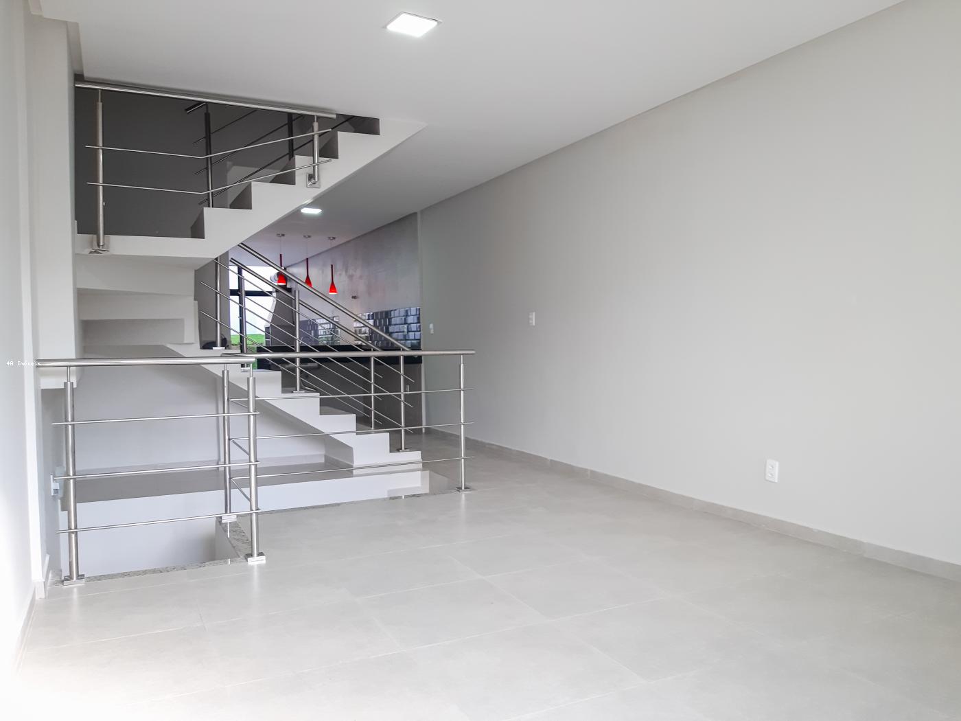 Casa à venda com 3 quartos, 140m² - Foto 3