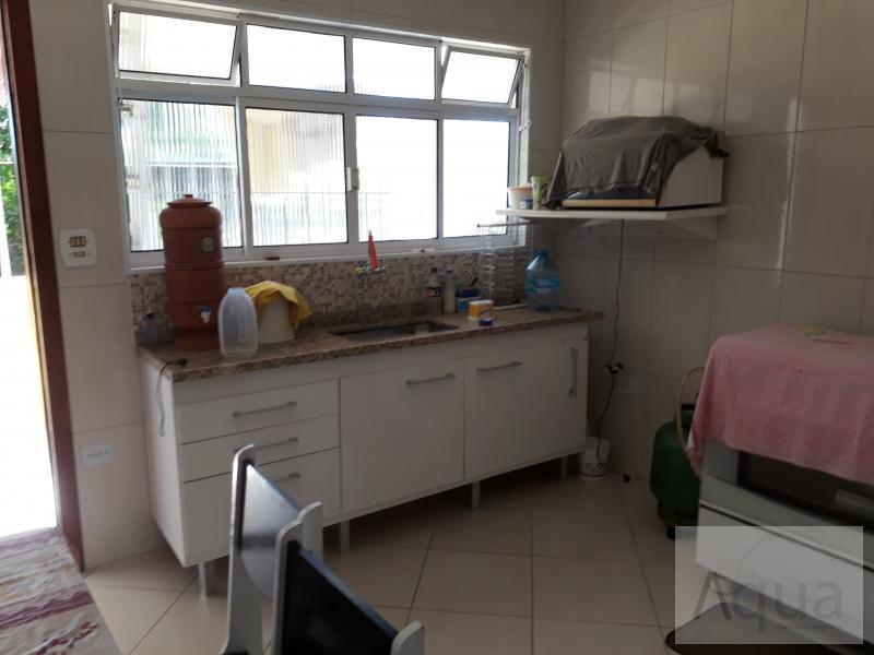 Casa à venda com 2 quartos, 360m² - Foto 10