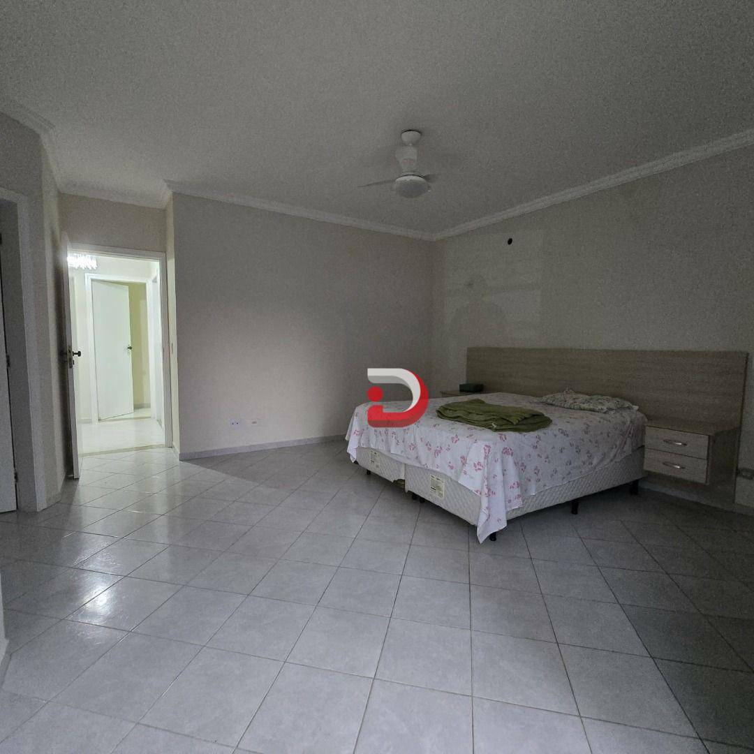 Sobrado à venda com 4 quartos, 214M2 - Foto 30