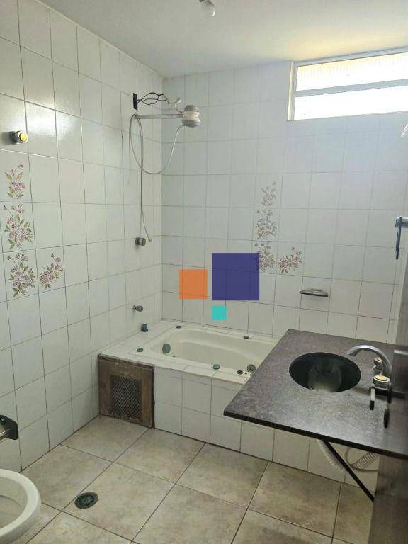 Sobrado à venda com 3 quartos, 215m² - Foto 18