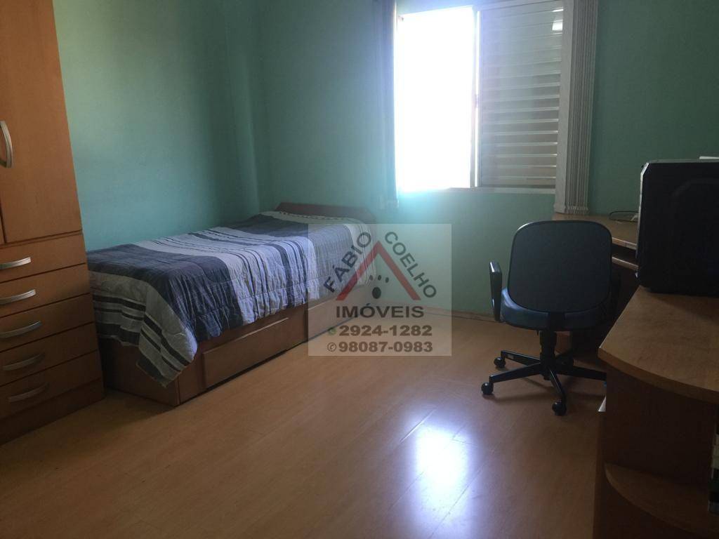 Sobrado à venda com 4 quartos, 200m² - Foto 12