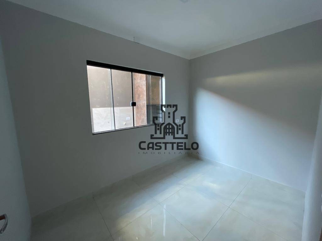 Casa à venda com 3 quartos, 84m² - Foto 8