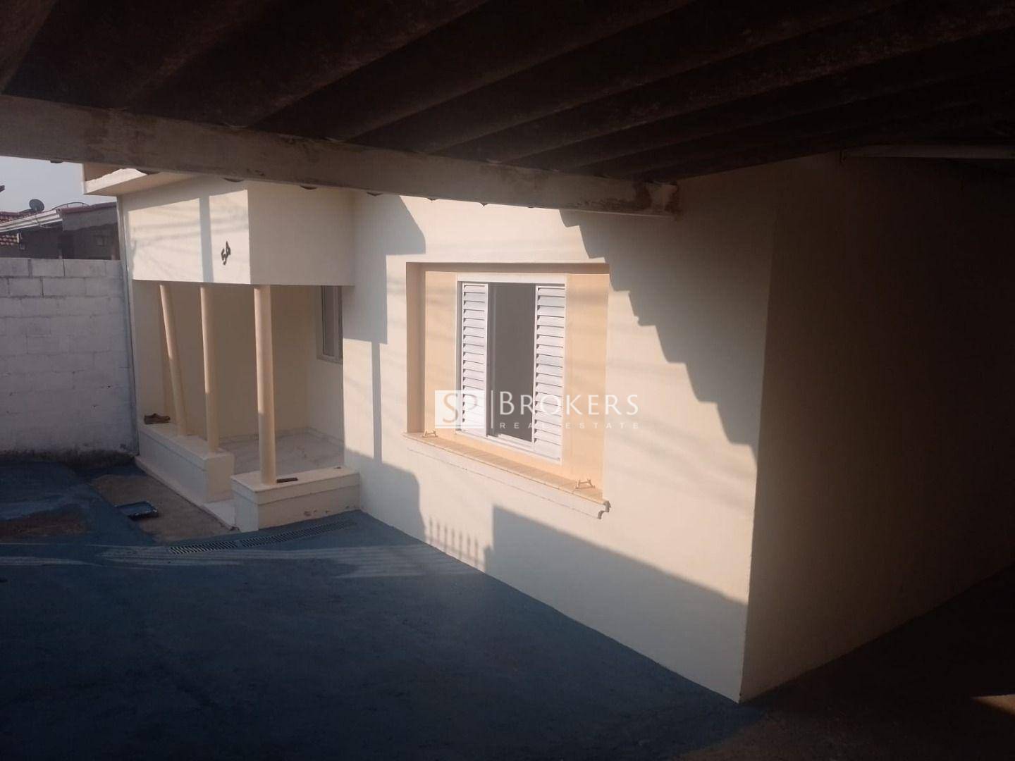 Casa à venda com 2 quartos, 80m² - Foto 4