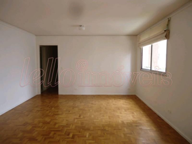 Apartamento para alugar com 3 quartos, 110m² - Foto 1