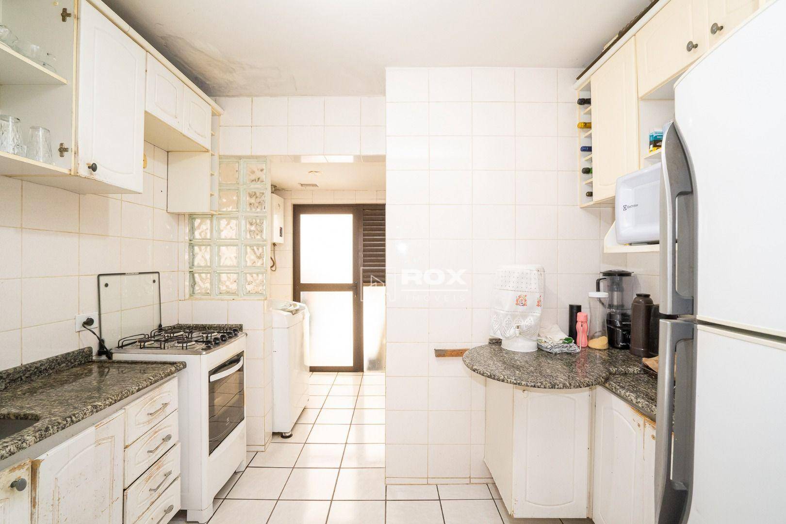 Apartamento à venda com 3 quartos, 163m² - Foto 10