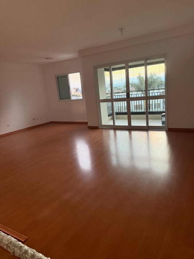 Apartamento para alugar com 3 quartos, 122m² - Foto 1
