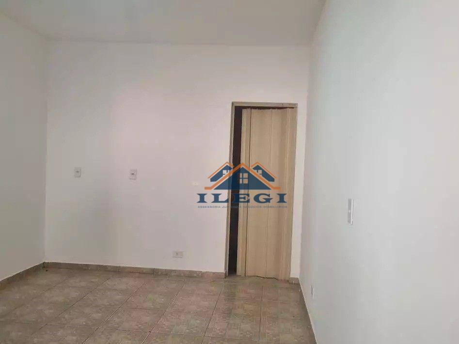 Casa para alugar com 3 quartos, 173m² - Foto 13