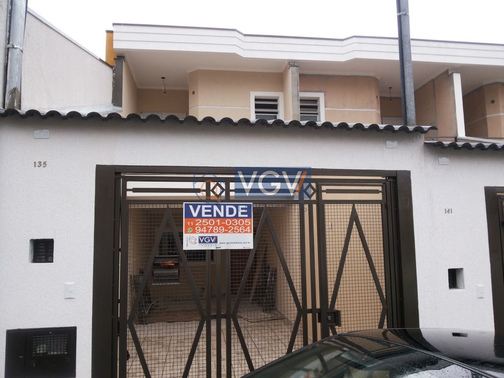 Casa à venda com 3 quartos, 100m² - Foto 1