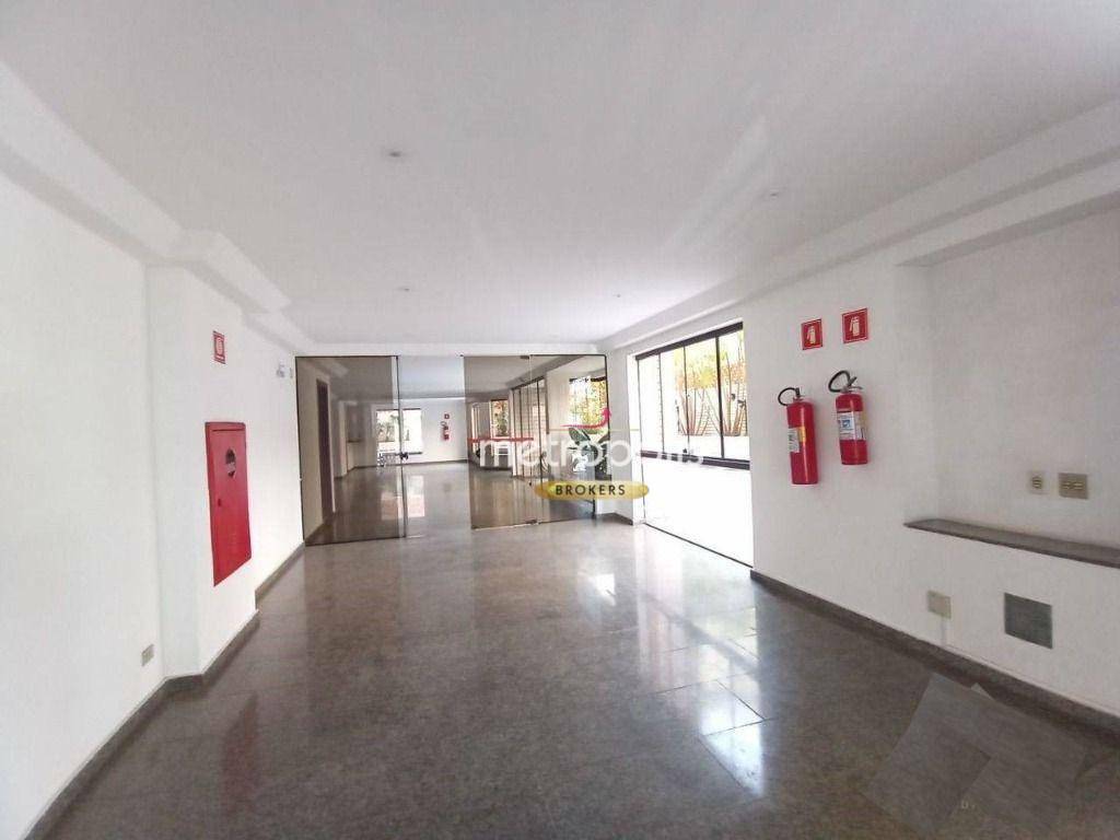 Apartamento à venda com 4 quartos, 273m² - Foto 4