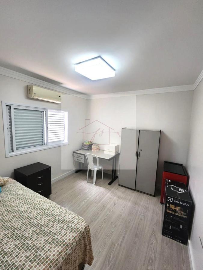 Casa à venda com 3 quartos, 250m² - Foto 15