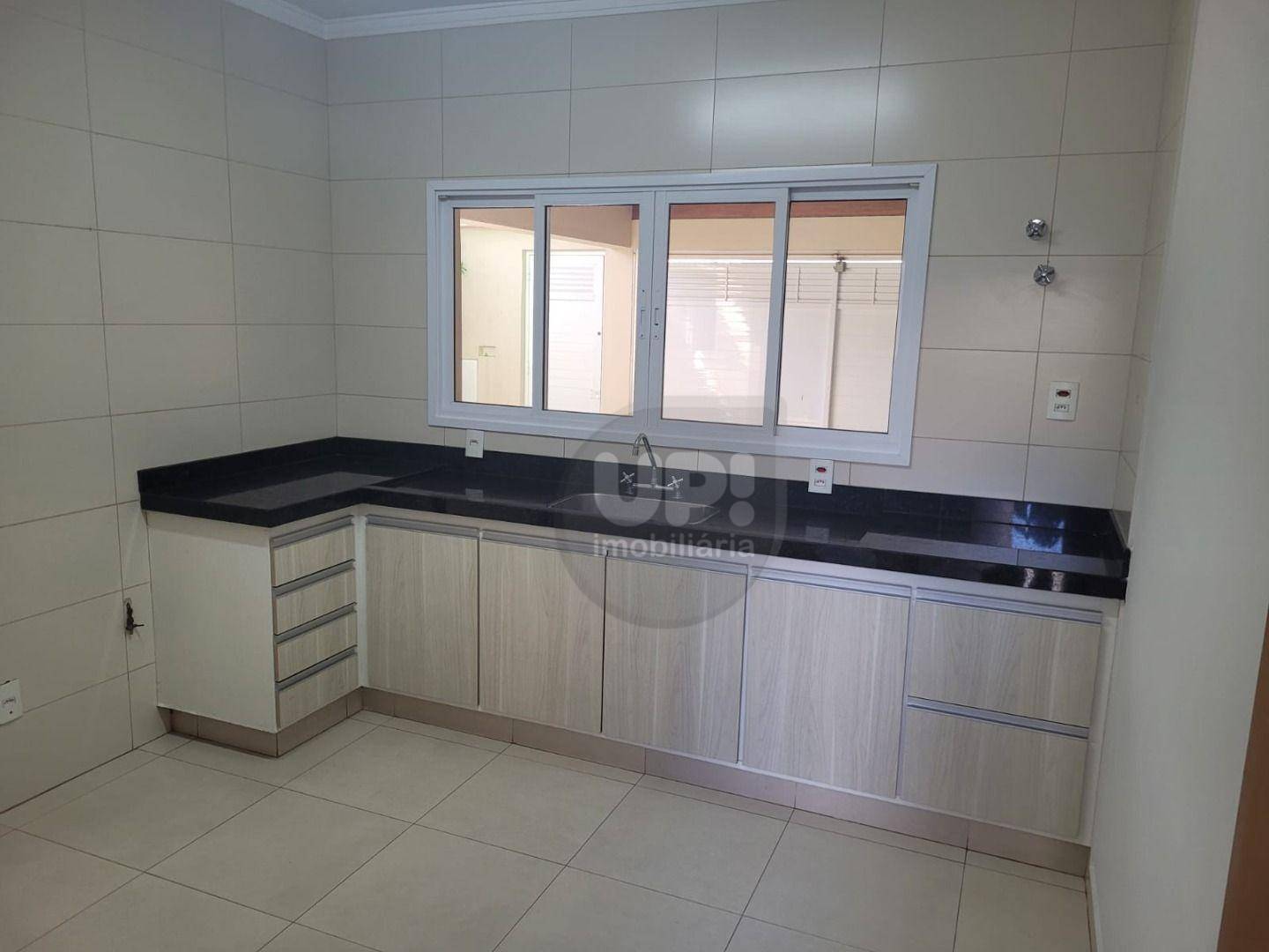 Casa à venda com 3 quartos, 205m² - Foto 9