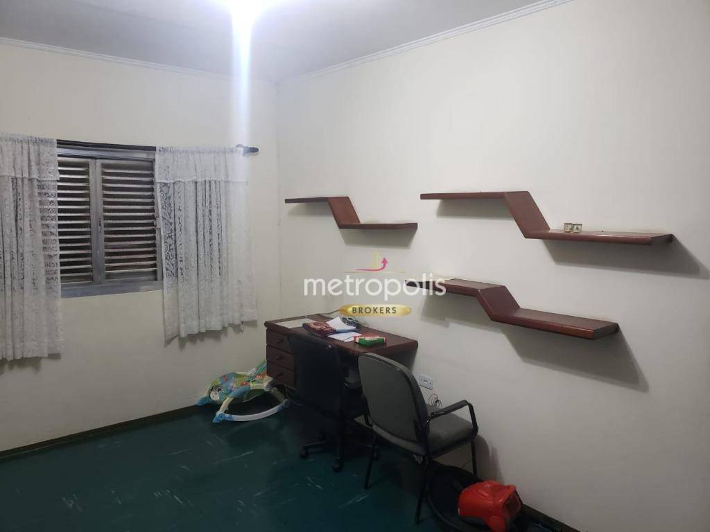 Sobrado à venda com 3 quartos, 200m² - Foto 18