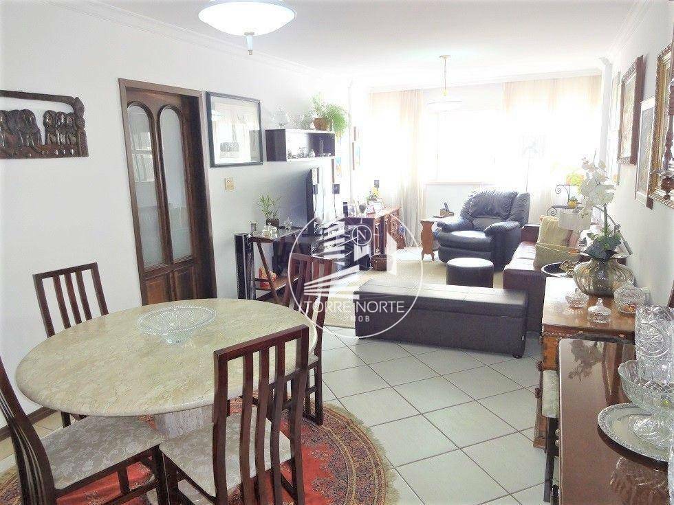 Apartamento à venda com 3 quartos, 125m² - Foto 7