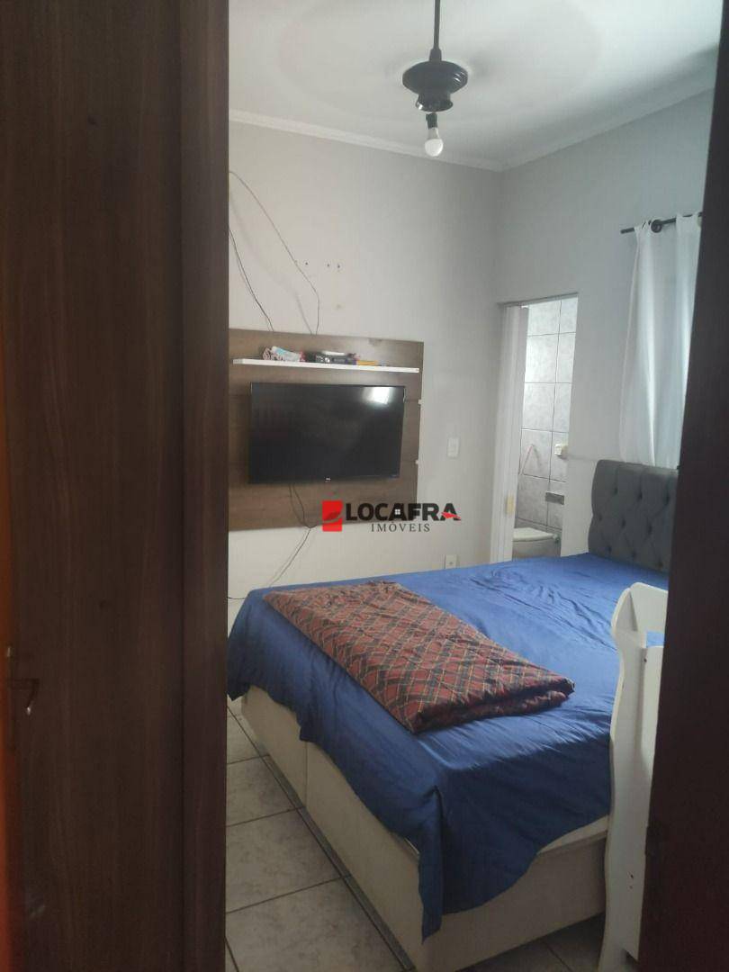 Casa à venda com 4 quartos, 170m² - Foto 17