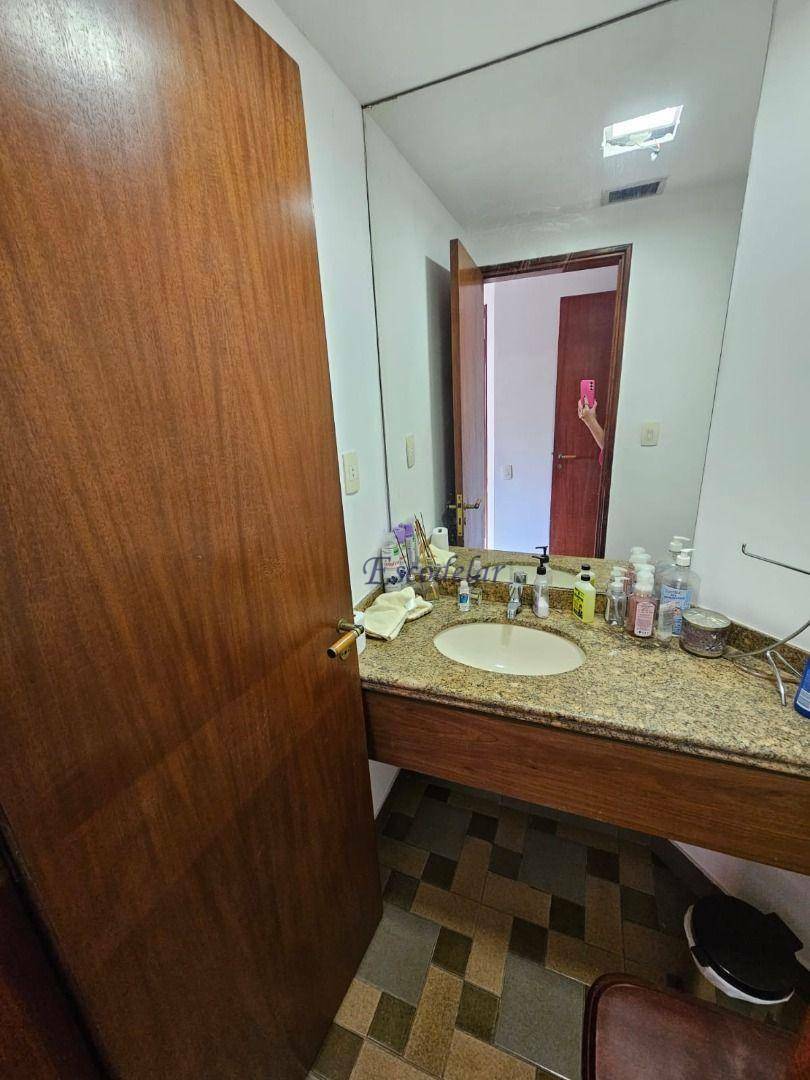 Apartamento à venda com 4 quartos, 220m² - Foto 42