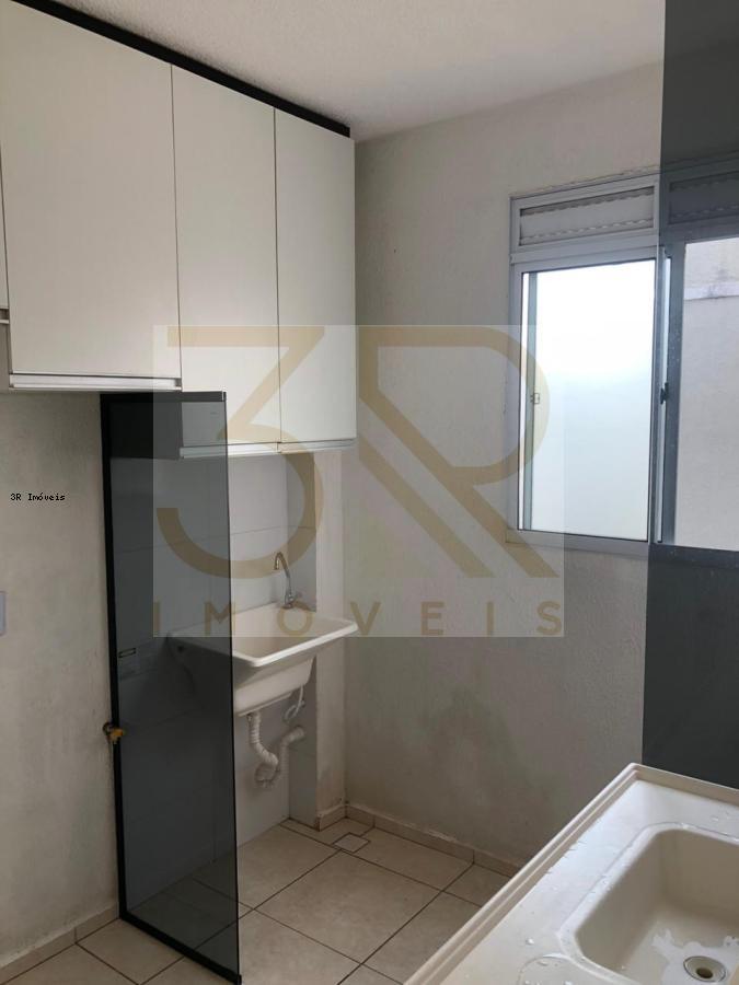 Apartamento à venda com 2 quartos, 48m² - Foto 4