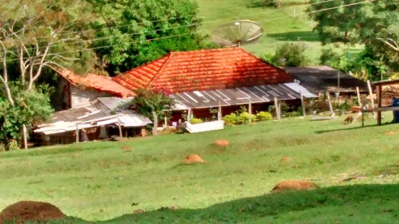 Fazenda à venda com 3 quartos, 50m² - Foto 1