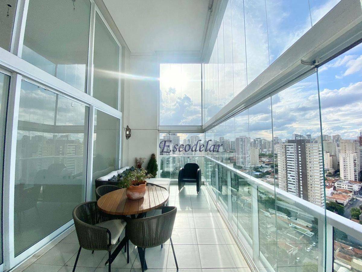 Apartamento à venda com 4 quartos, 214m² - Foto 1