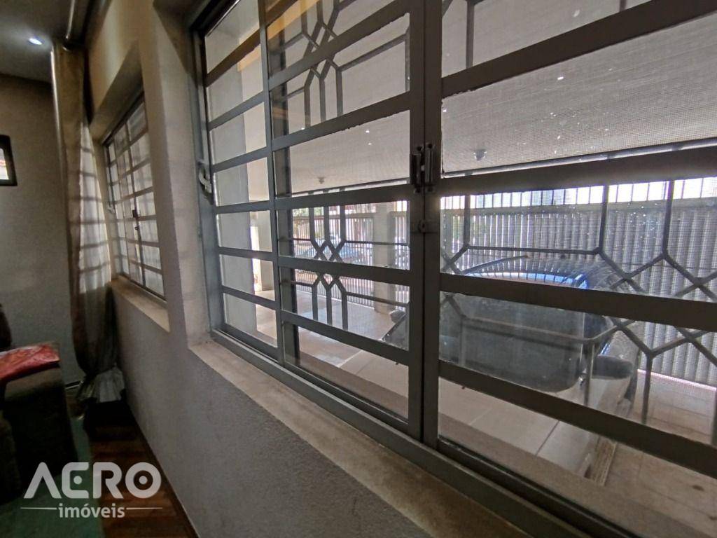 Casa, 3 quartos, 335 m² - Foto 4