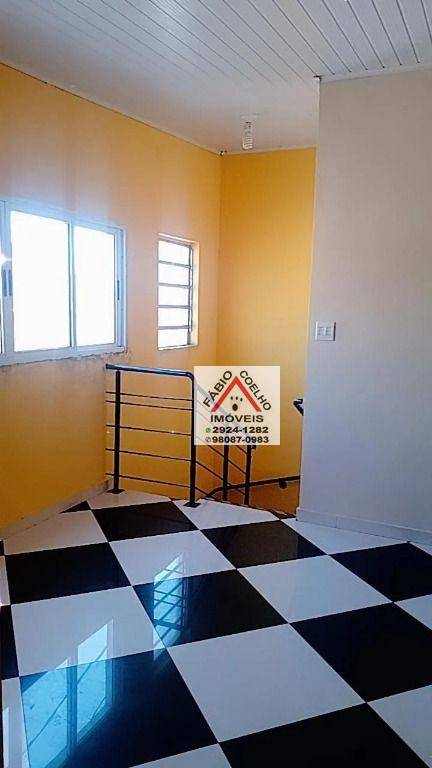 Sobrado à venda com 2 quartos, 200m² - Foto 5