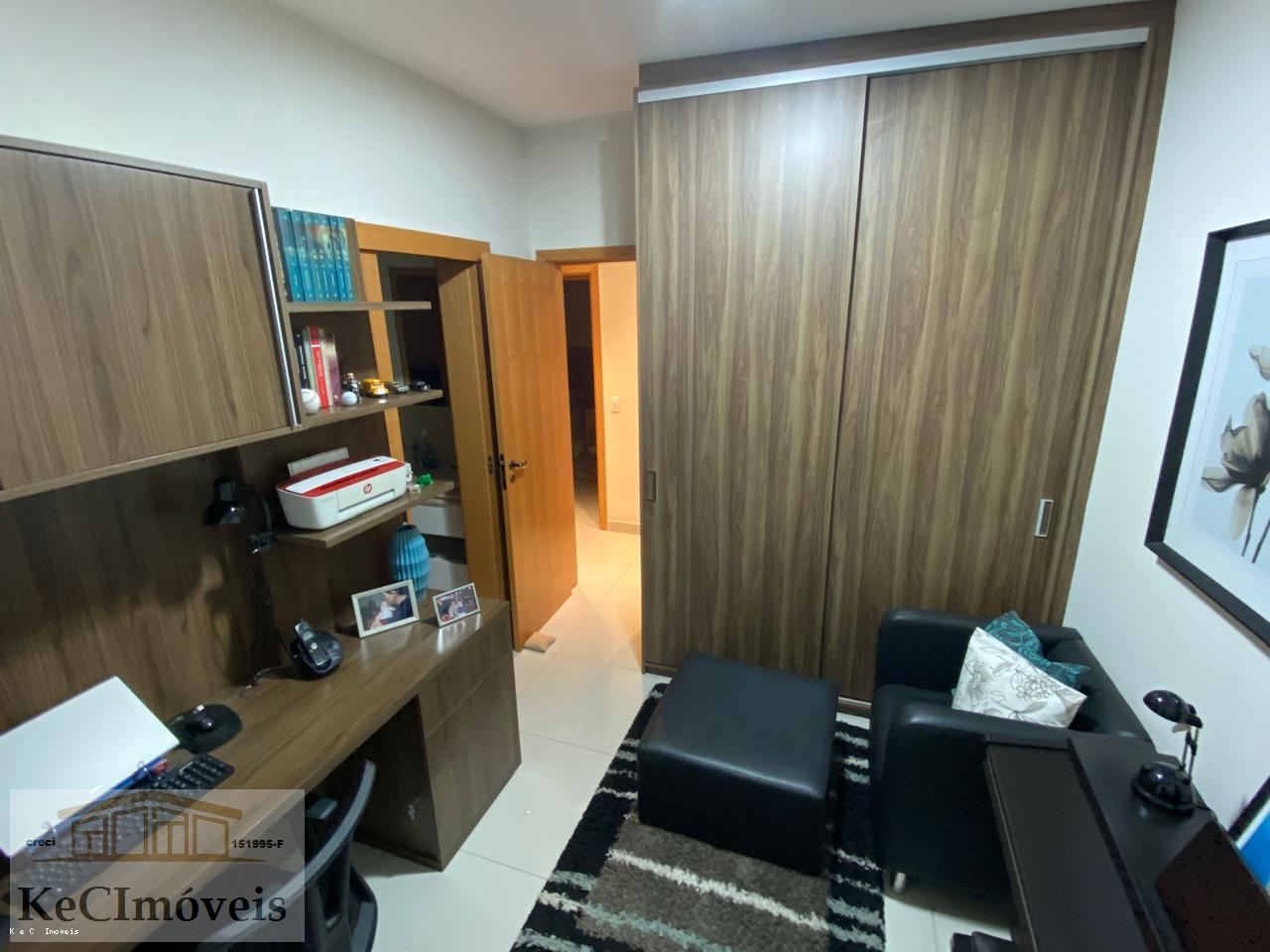 Apartamento à venda com 3 quartos, 109m² - Foto 3