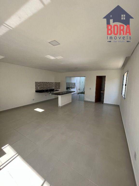 Casa à venda com 3 quartos, 120m² - Foto 14