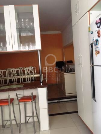 Casa à venda com 3 quartos, 257m² - Foto 20