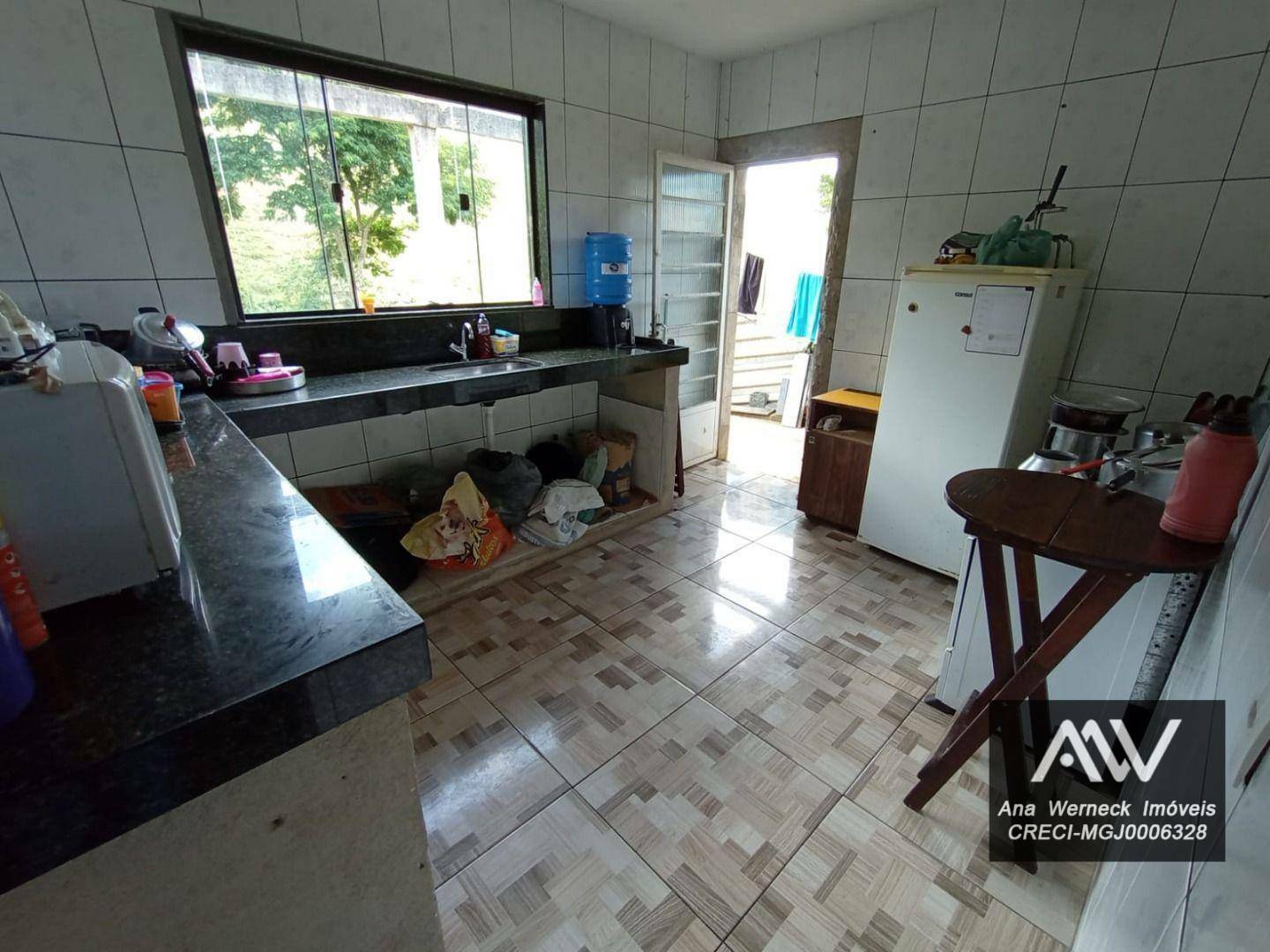 Casa à venda com 2 quartos, 60m² - Foto 9