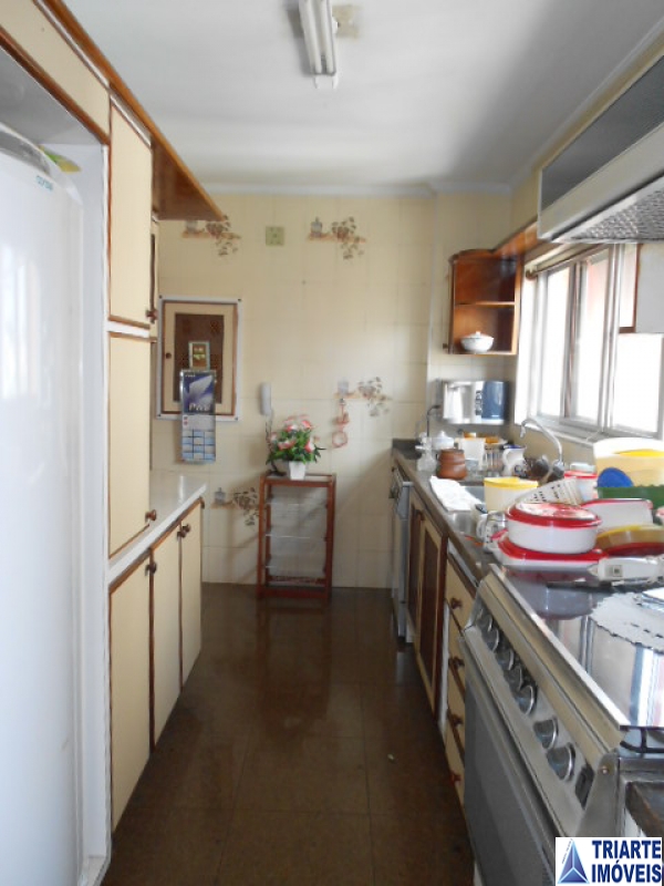 Apartamento para alugar com 3 quartos, 149m² - Foto 14