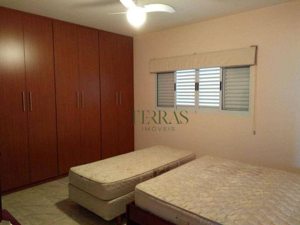 Sítio à venda com 3 quartos, 900m² - Foto 17