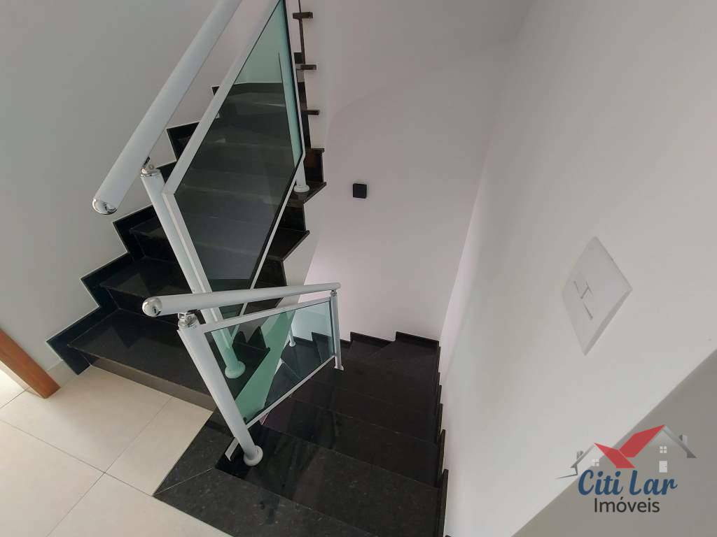 Sobrado à venda e aluguel com 3 quartos, 207m² - Foto 25