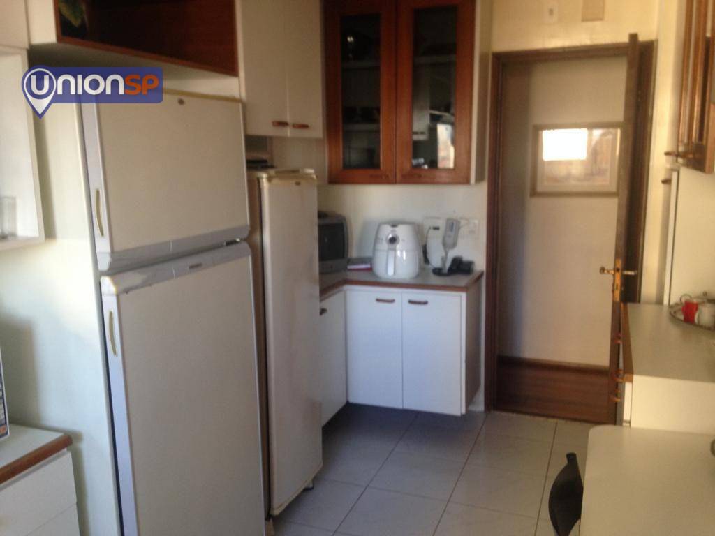 Apartamento à venda com 4 quartos, 195m² - Foto 16