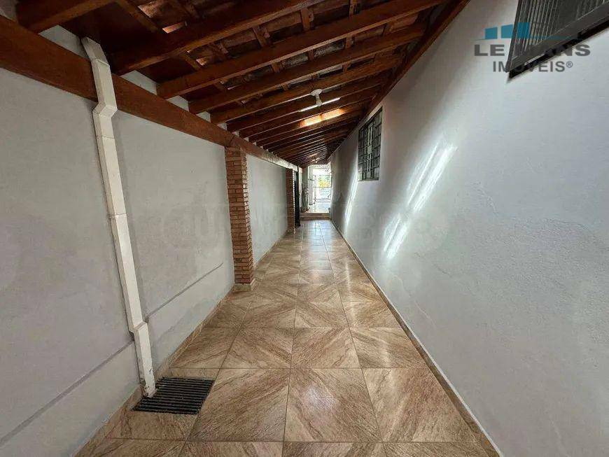 Casa à venda com 5 quartos, 238m² - Foto 15