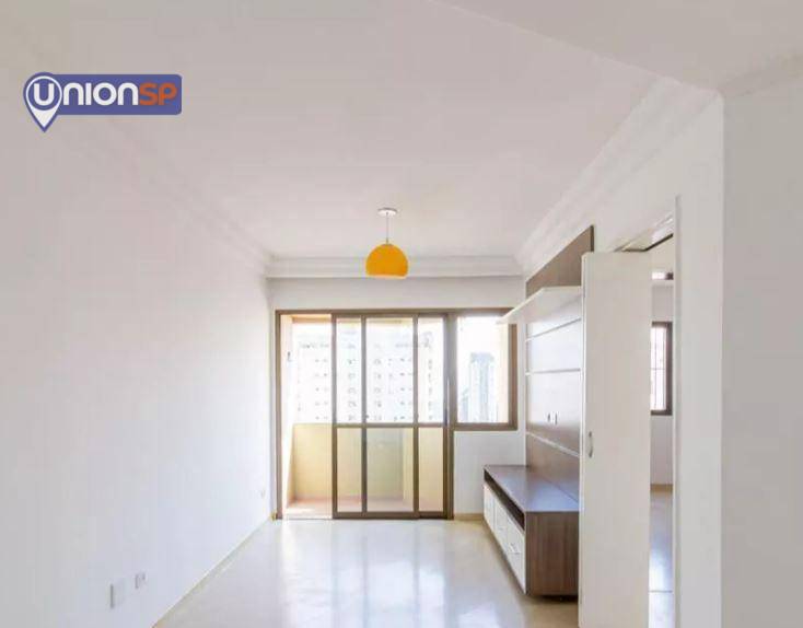 Apartamento à venda com 2 quartos, 67m² - Foto 2