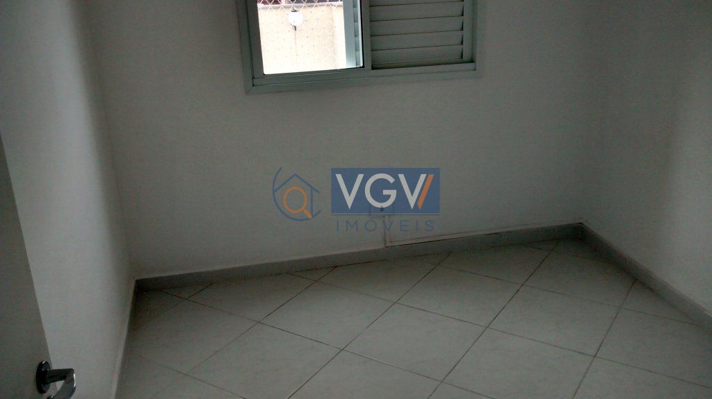 Apartamento à venda com 2 quartos, 60m² - Foto 7