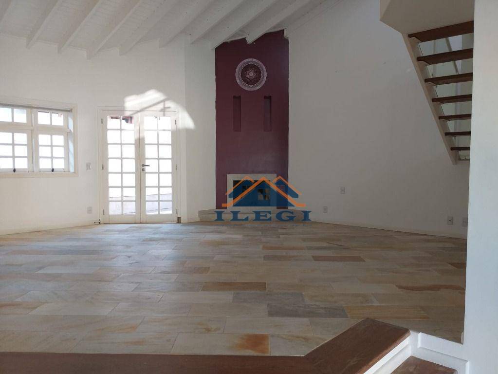 Casa de Condomínio à venda com 3 quartos, 450m² - Foto 4