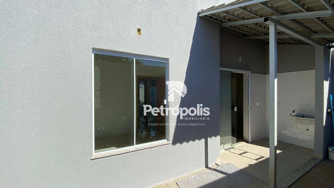 Casa à venda com 2 quartos, 70m² - Foto 10