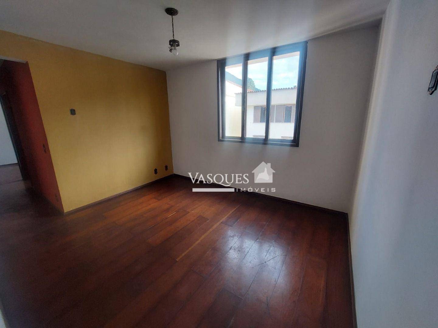 Apartamento à venda com 2 quartos, 55m² - Foto 1