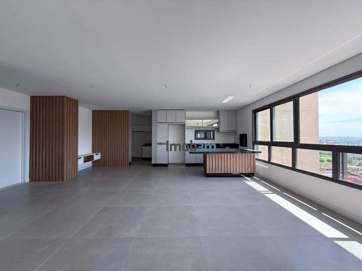 Apartamento para alugar com 3 quartos, 137m² - Foto 3
