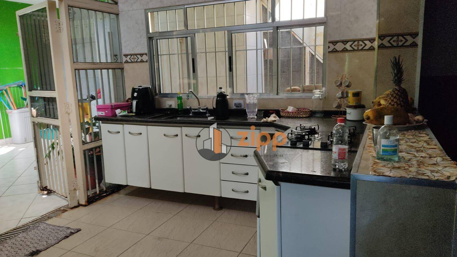 Sobrado à venda com 6 quartos, 300m² - Foto 23