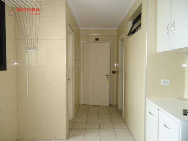 Apartamento à venda com 3 quartos, 159m² - Foto 17